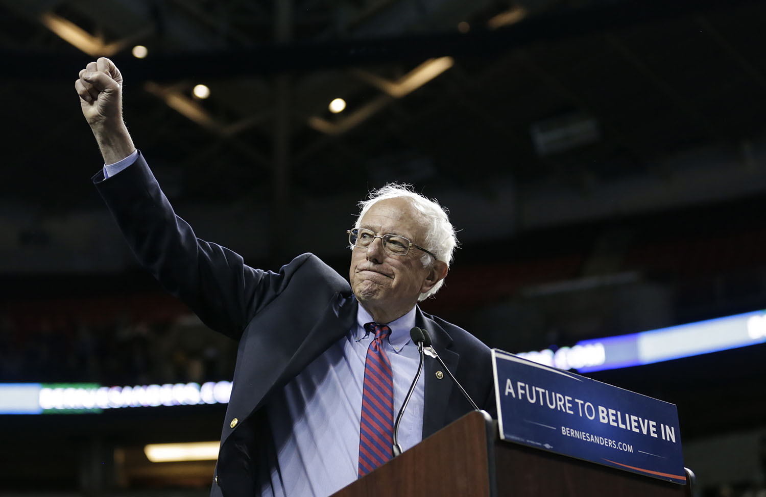 Sanders easily beats Clinton in Democrats Abroad primary