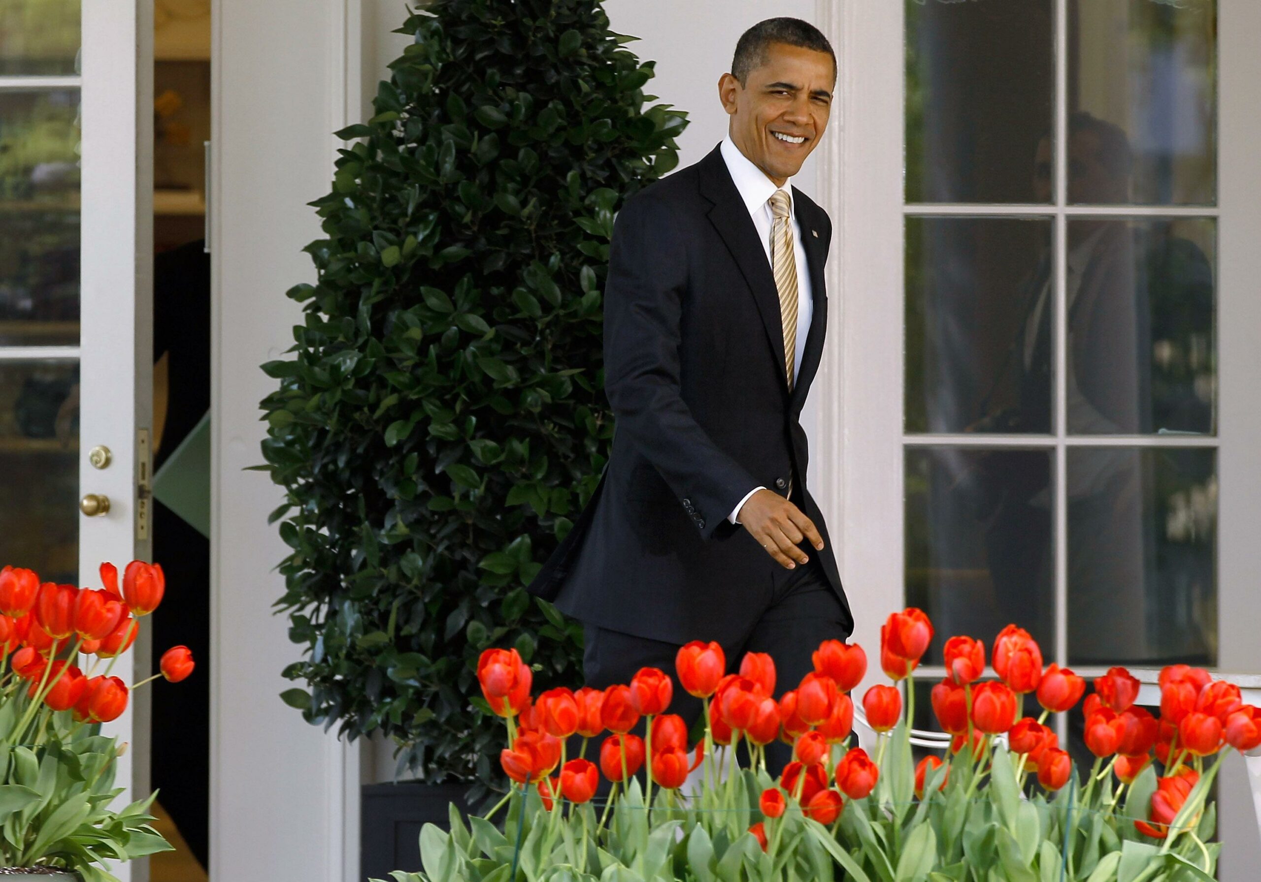Now banned at White House: backpacks