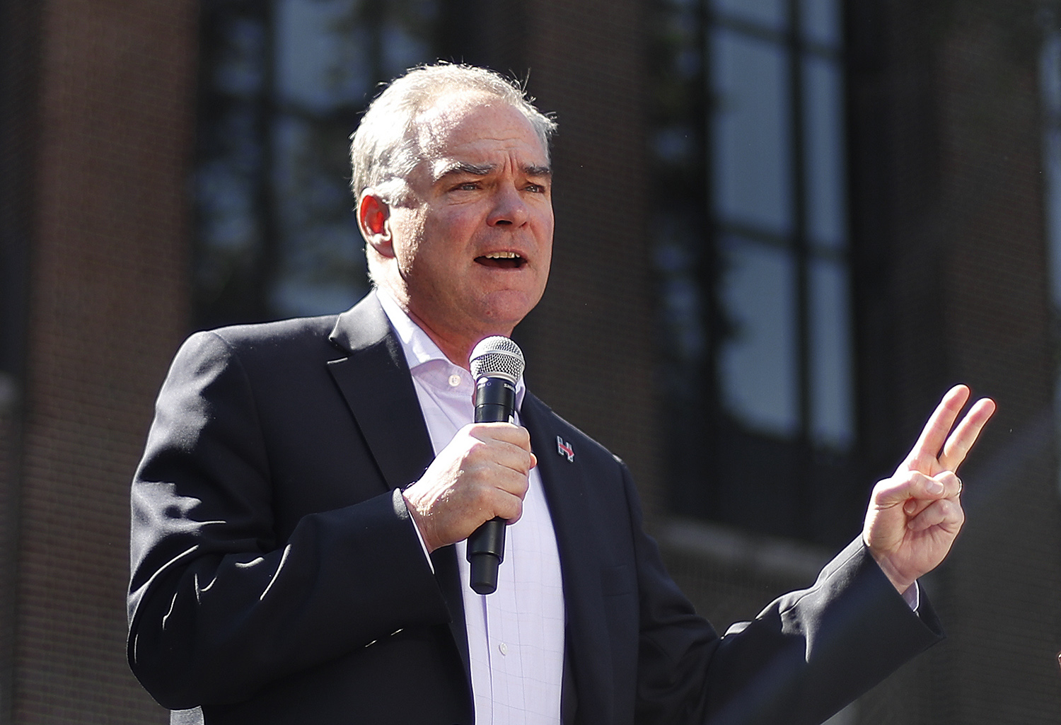 Kaine goes after Pence for declining to call ex-KKK chief ‘deplorable’