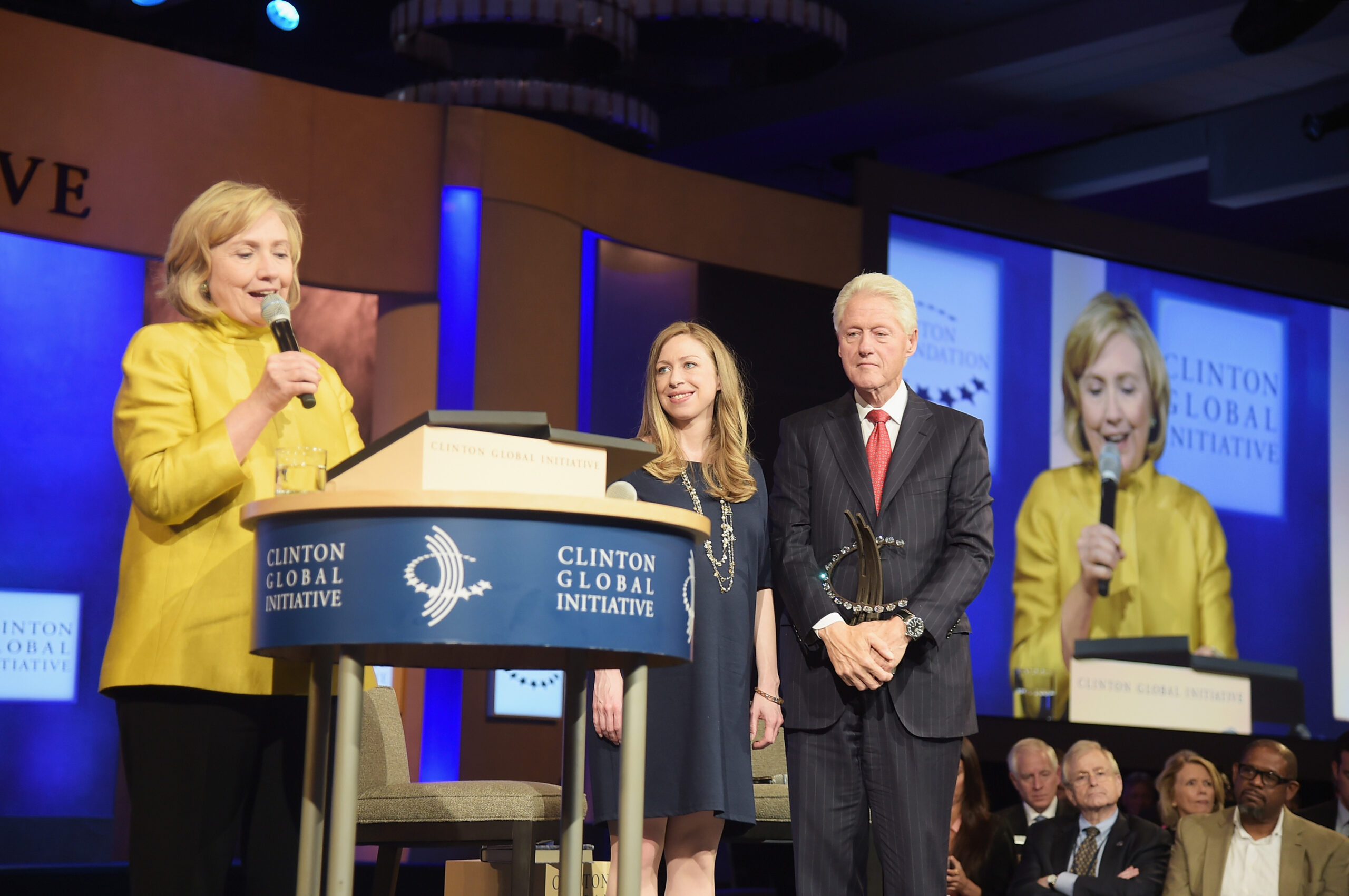 Many Clinton charity donors also got State Department awards under Hillary