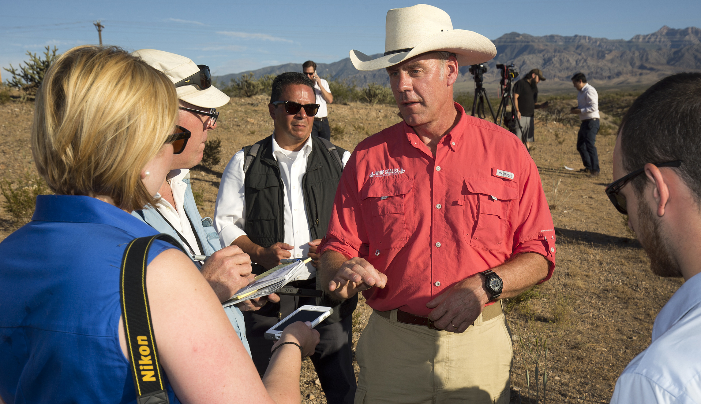 Zinke calls reports ‘laughable’ that he threatened Murkowski on healthcare