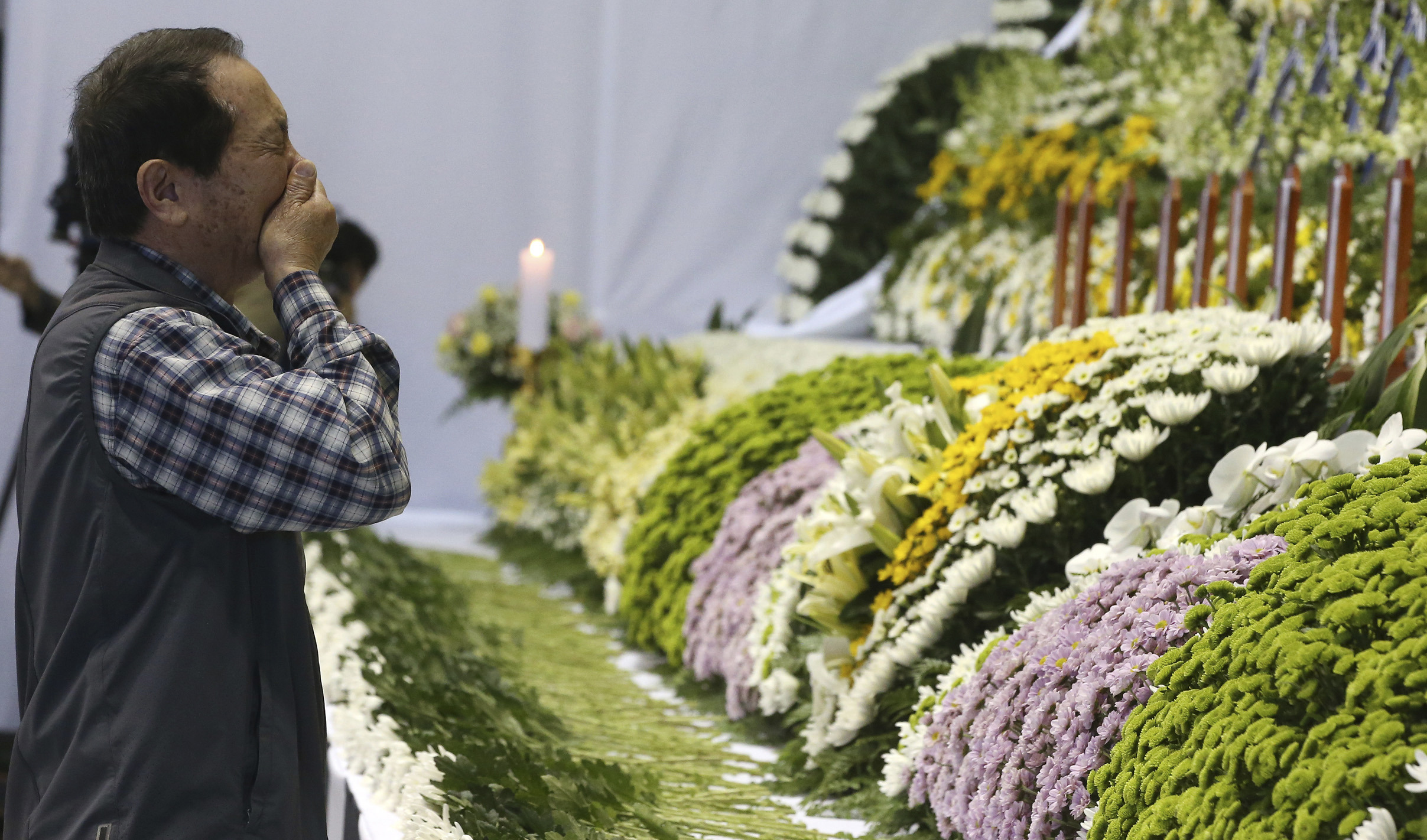 SKorean city full of grief prepares for more