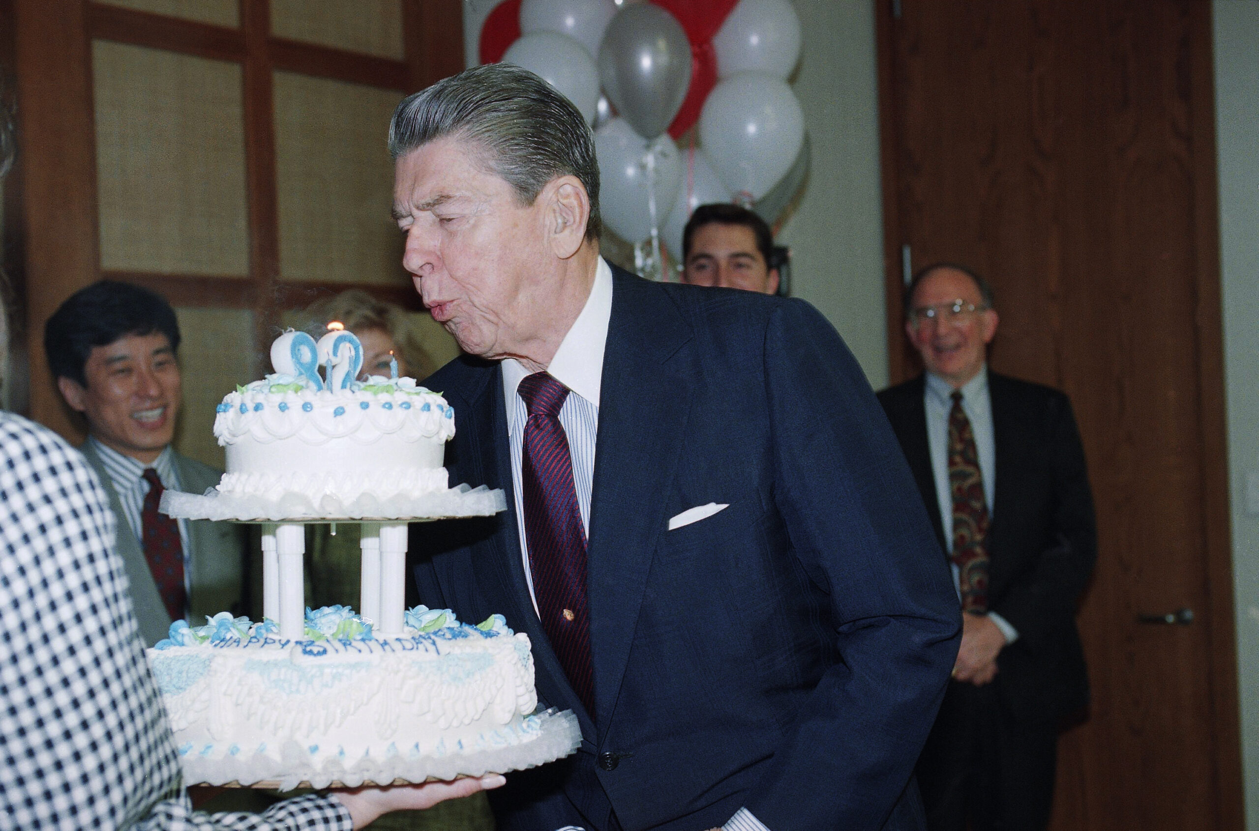 Virginia’s McAuliffe promises, then rejects, ‘Ronald Reagan Day’