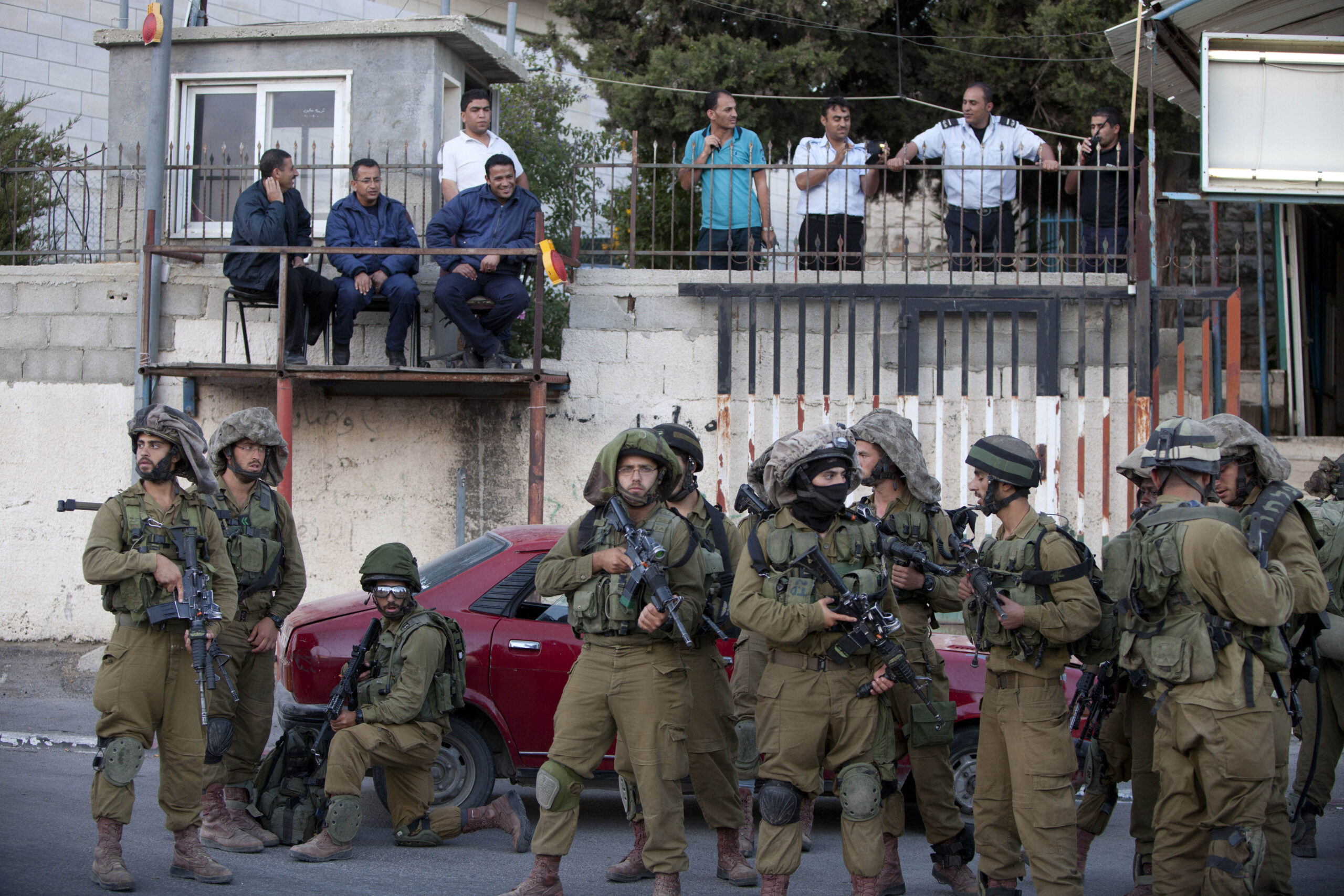 Israeli mom of missing teen pleads for UN to help