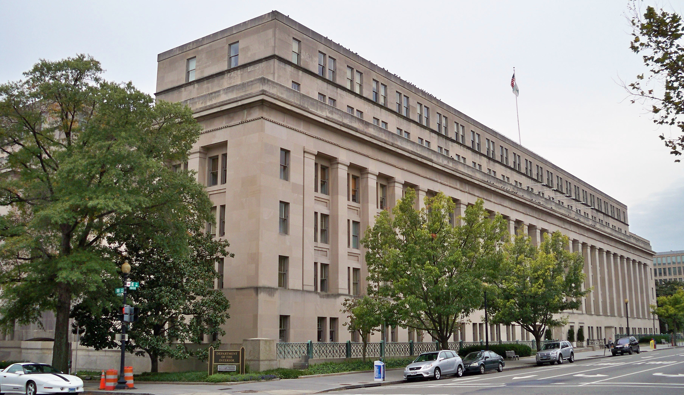 Inspector general: Obama Interior official broke law to enrich family member