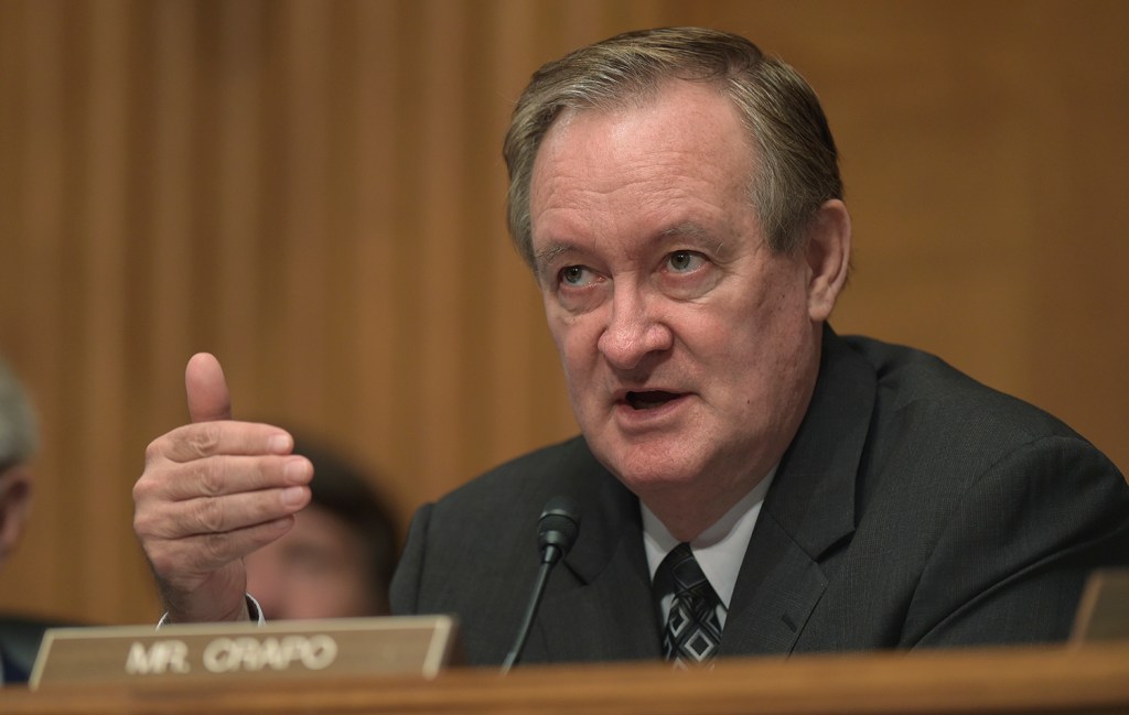 Flip-flop: Senator will vote for Trump after withdrawing support