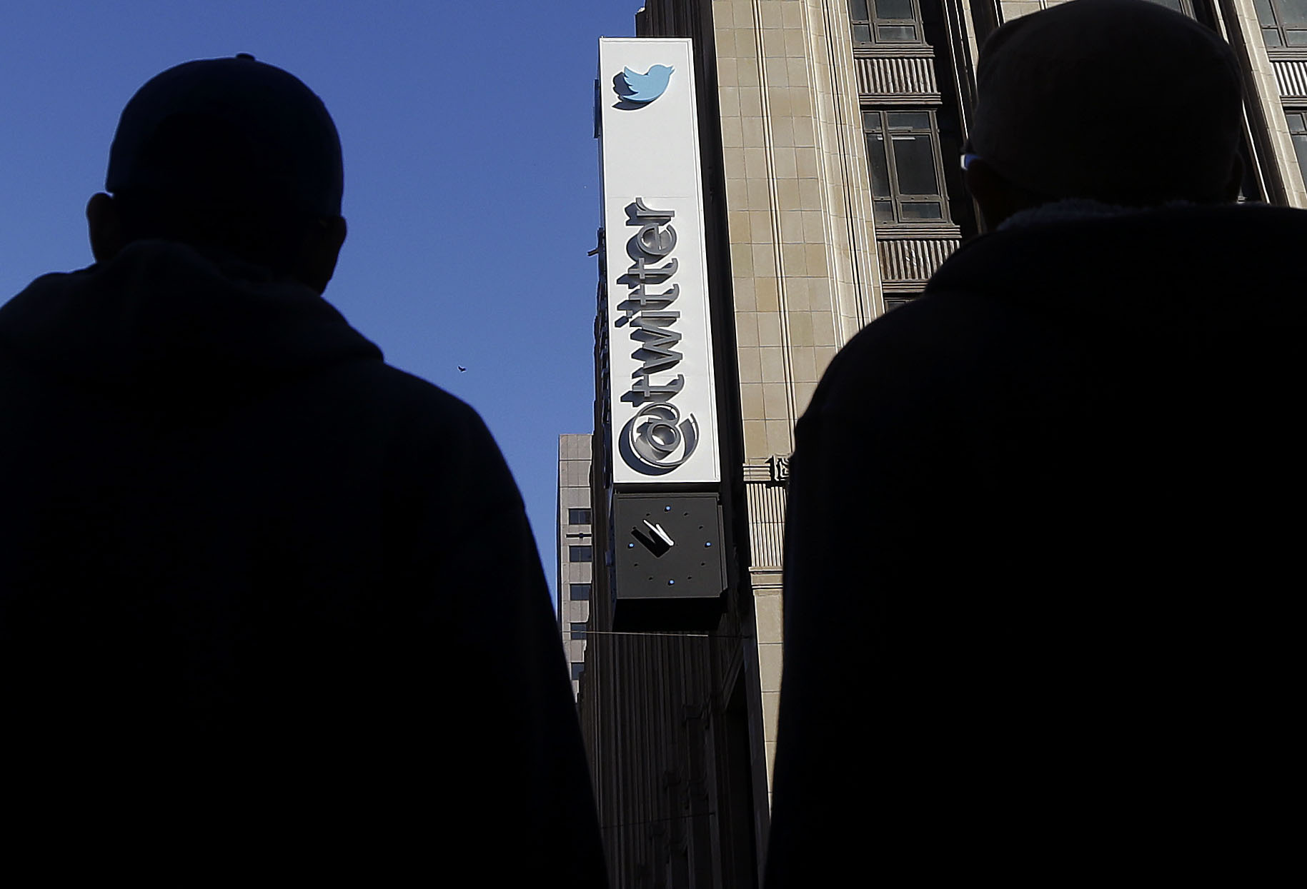 Twitter sues FBI, DOJ to release NSA request info