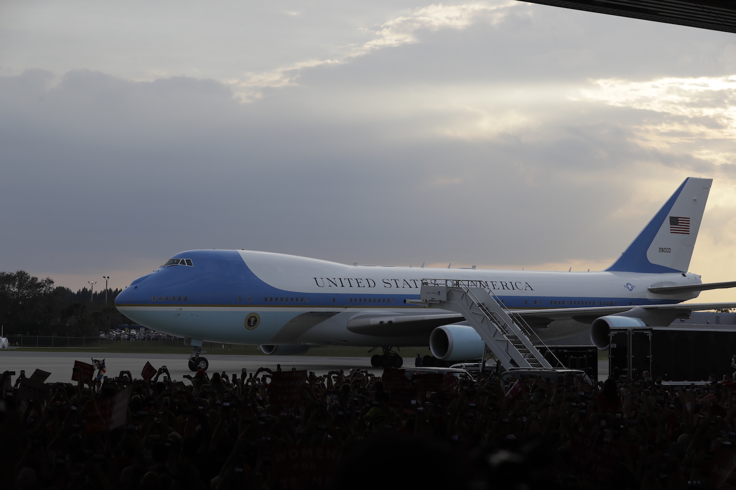 Is Trump’s claim of Air Force One savings legit? Experts are split