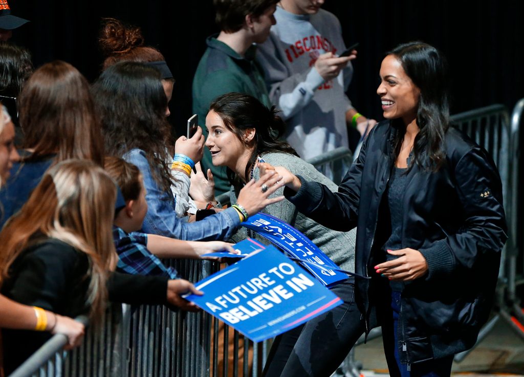 N.Y. celebrities flaunt support for Clinton, Sanders