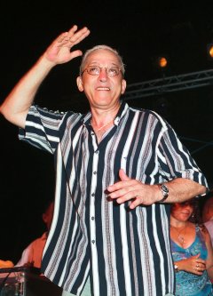 Cuban musician Juan Formell of Los Van Van dies