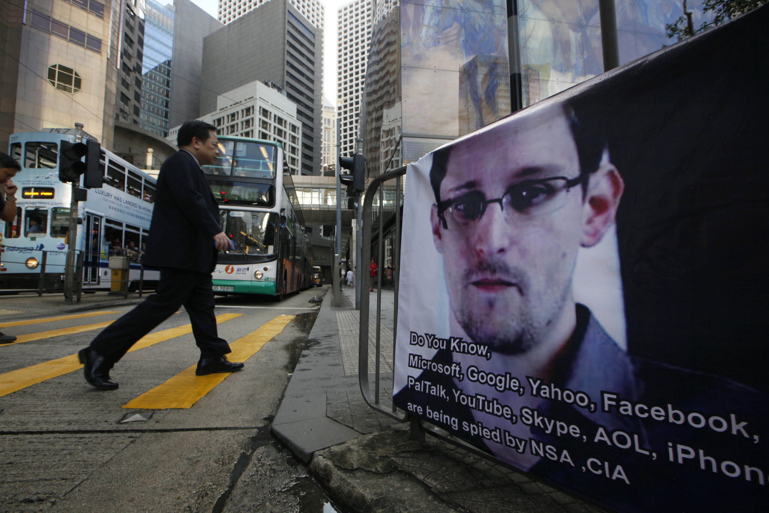 In live chat, NSA leaker Edward Snowden says ‘truth is coming and cannot be stopped’