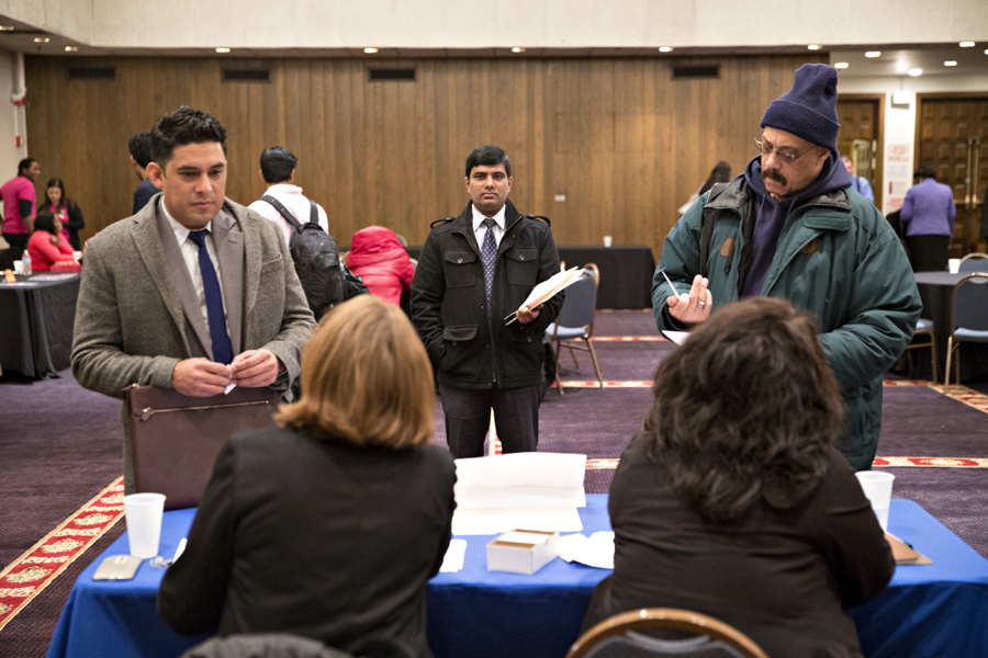 Jobless claims fall to 278,000, halting upward trend