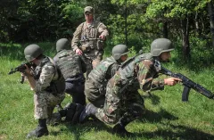 U.S. considers sending more troops to Ukraine