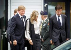 Dutch anger swells at treatment of Ukraine bodies