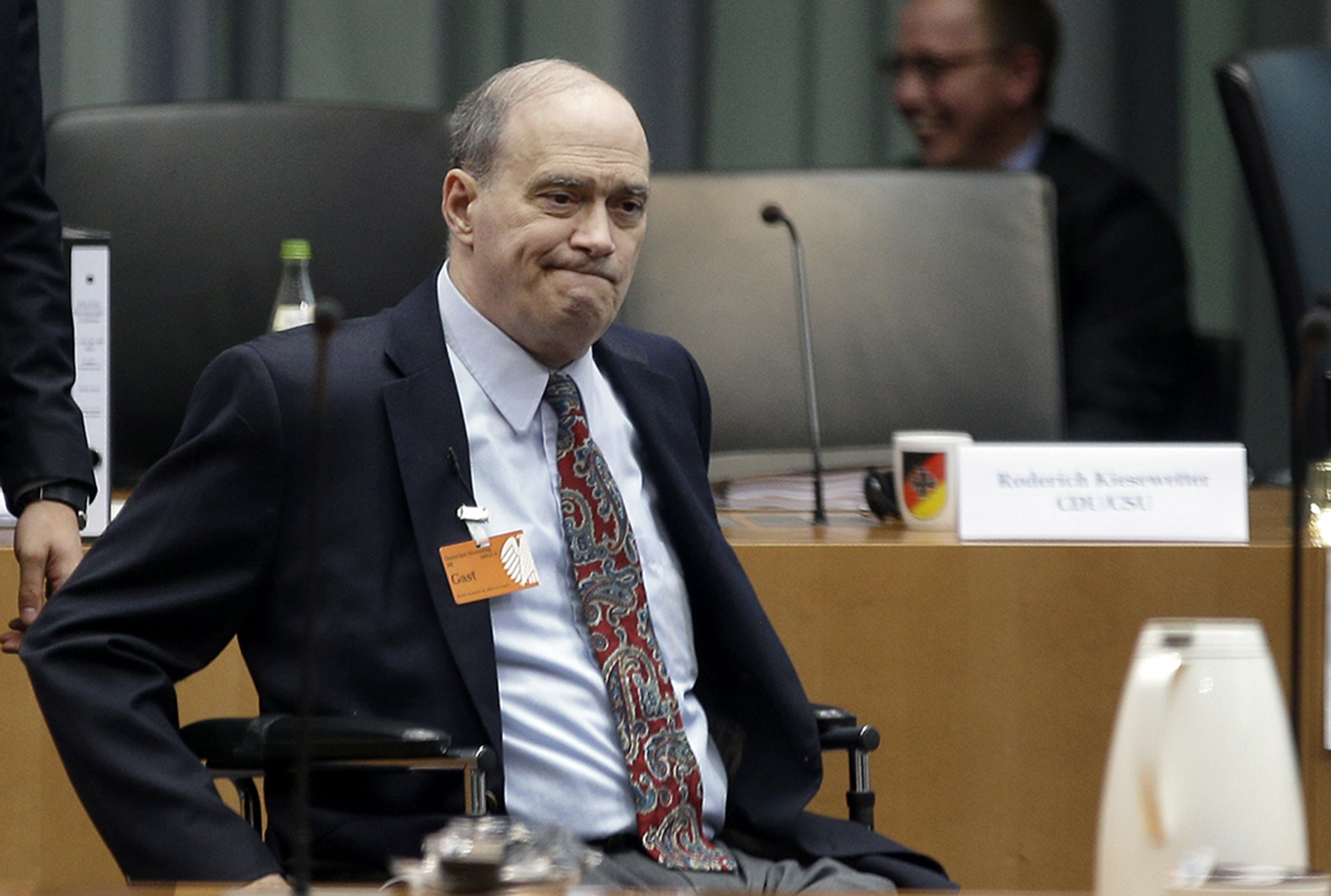 Former NSA analyst: Clinton email leak may have come from the U.S.