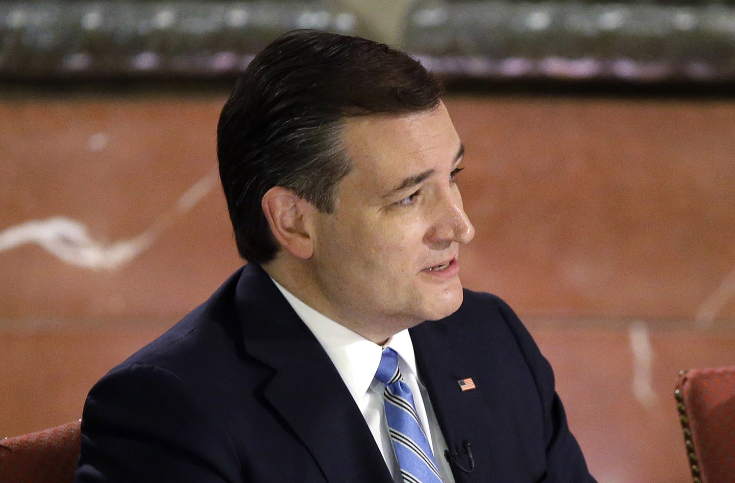 Cruz circulates plan to stop U.S. Internet giveaway
