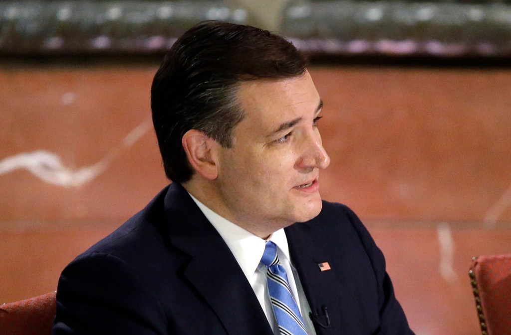 Cruz circulates plan to stop U.S. Internet giveaway