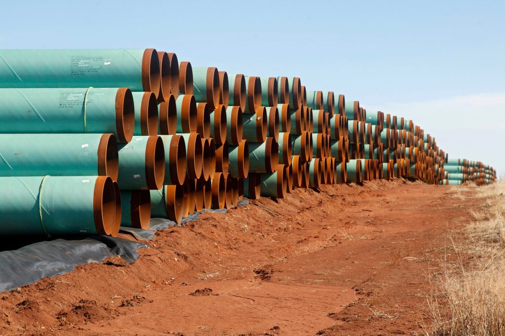 Senators demand Obama approve delayed Keystone XL pipeline