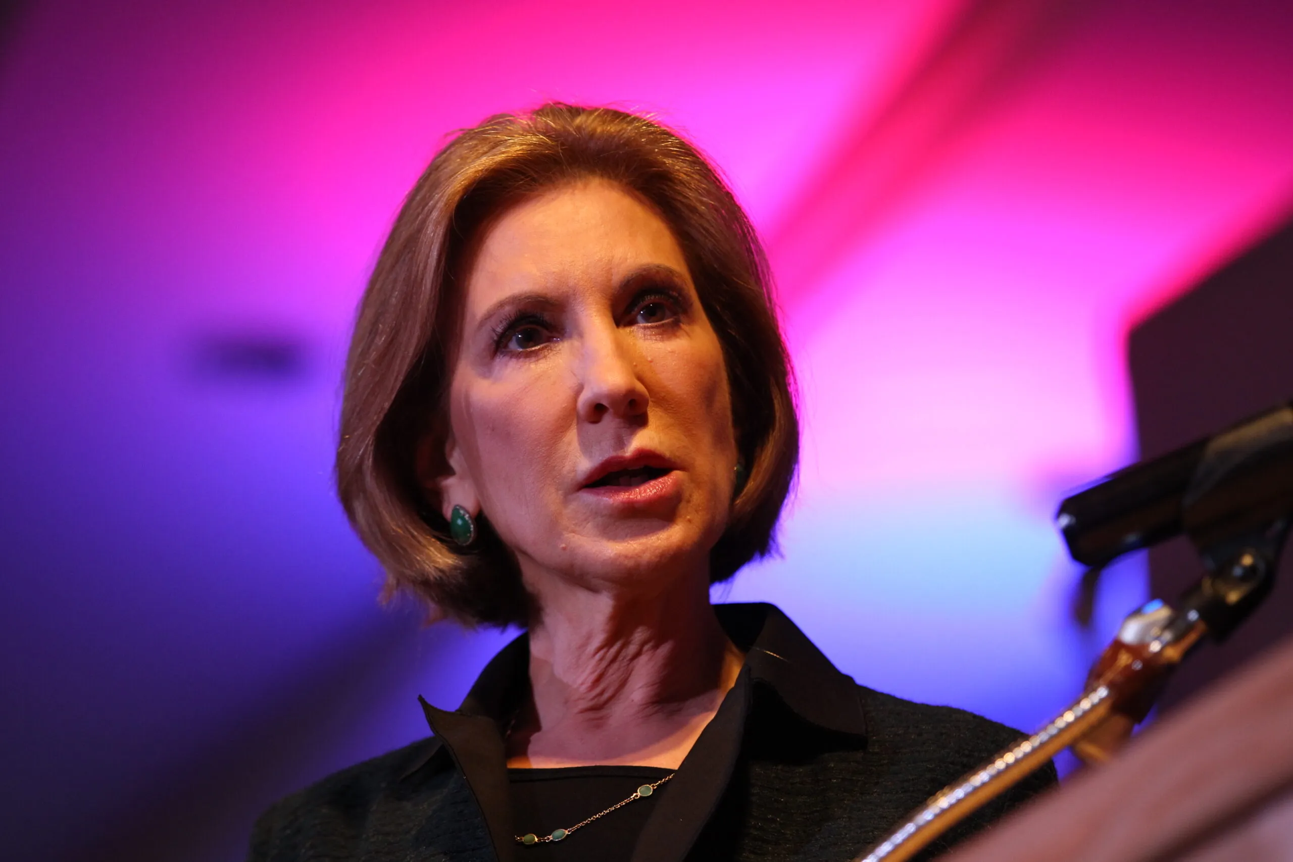 Fiorina scoops up nearly two dozen new endorsements in Iowa