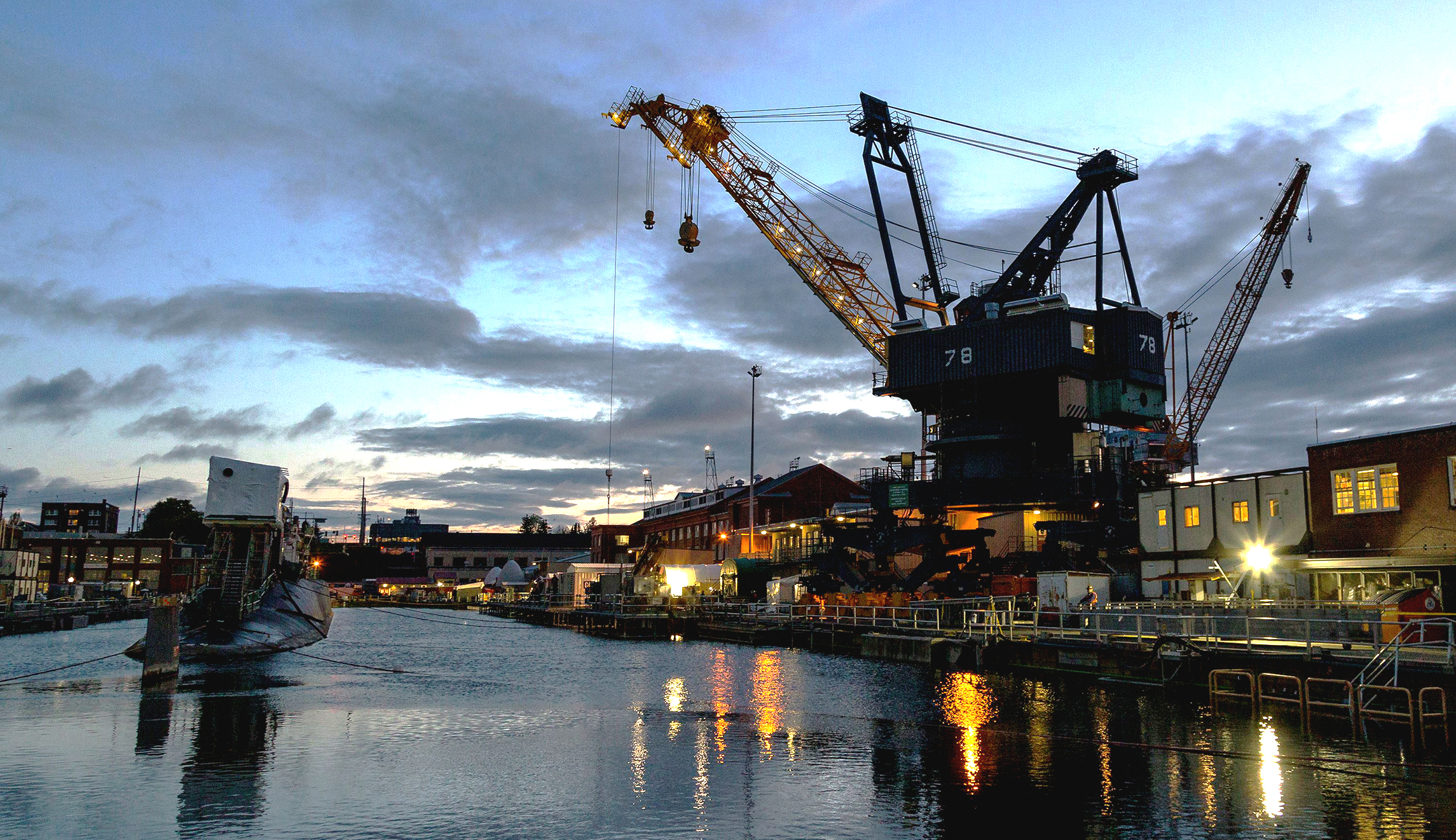 Possible explosive device discovered at Puget Sound Naval Shipyard one day after attack at Seattle airport