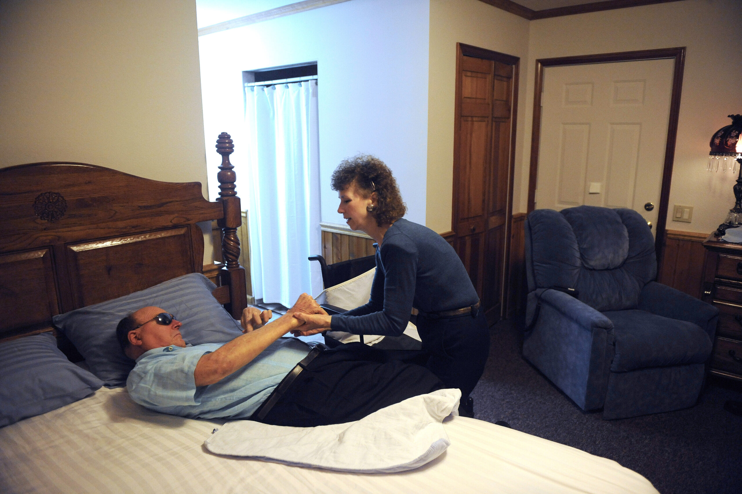 Poll: More stress in caring for spouse than parent