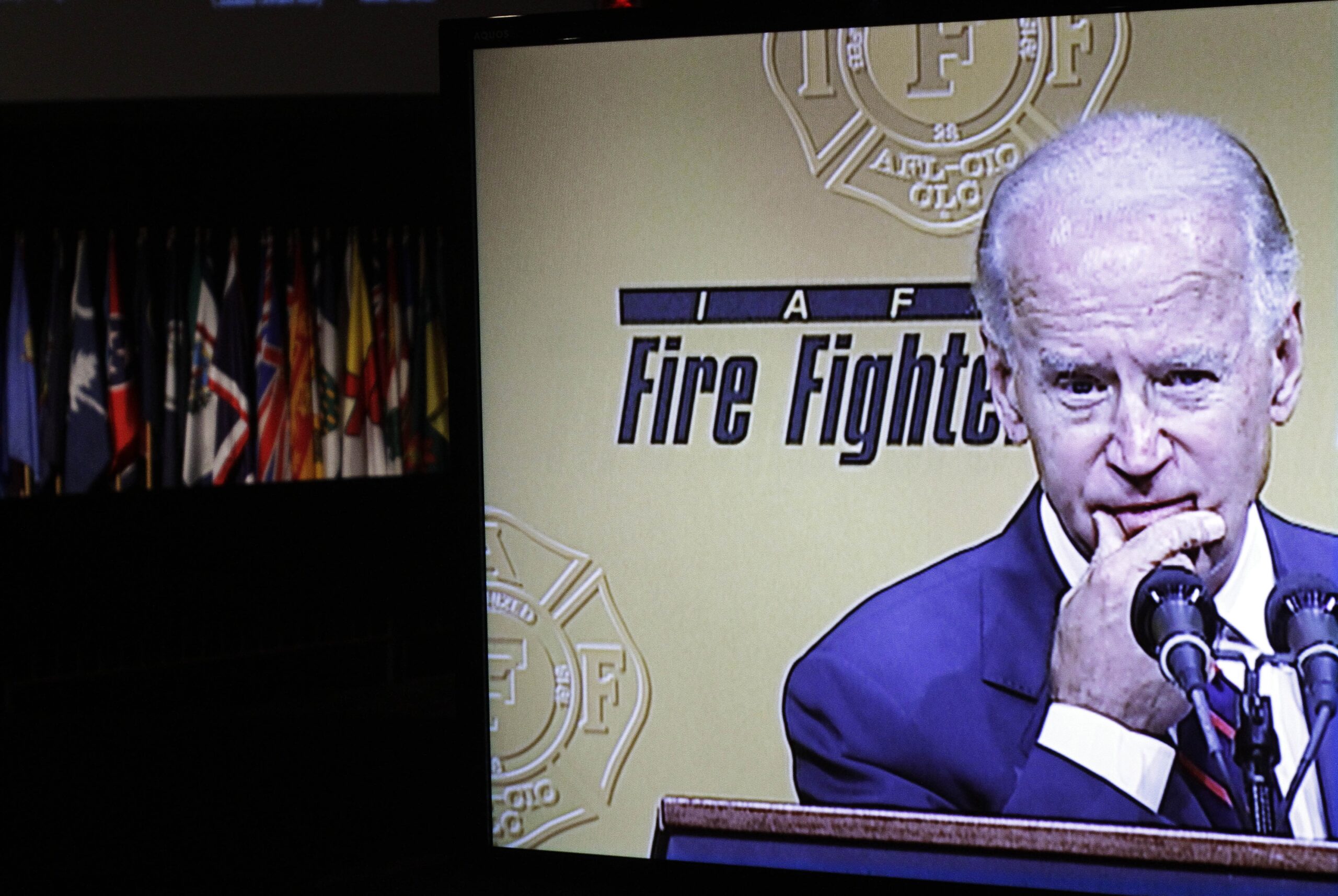 Biden phones major labor leader, drops another 2016 hint