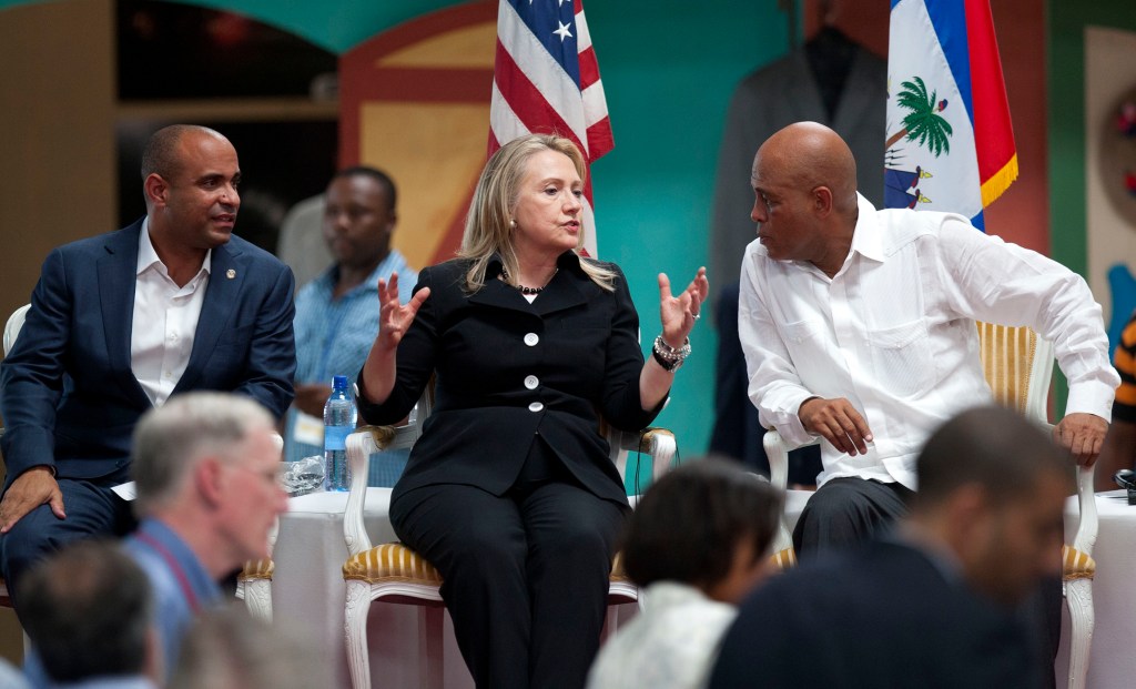 Emails: Clinton ‘VIPs’ bypassed State Department red tape during Haiti recovery