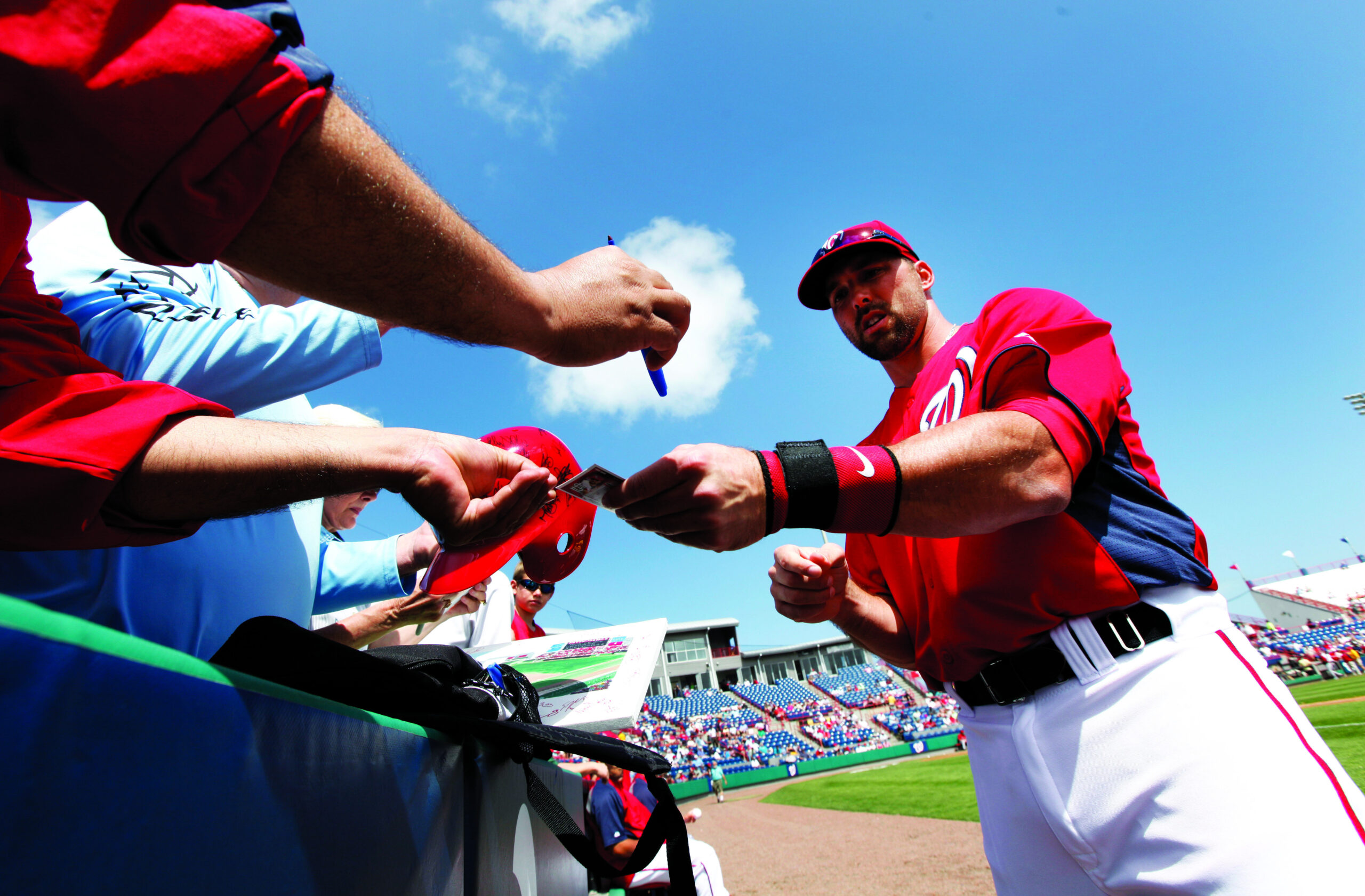 Mark DeRosa with a message to his Nats teammates