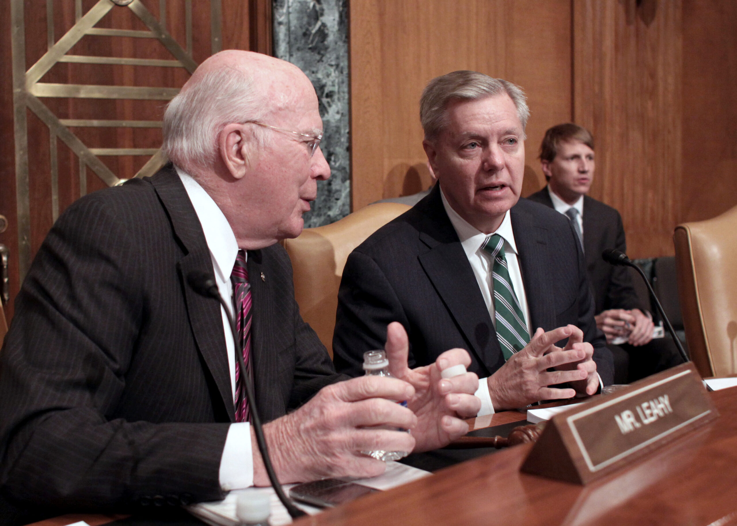 Graham says Senate could override veto on Iran deal