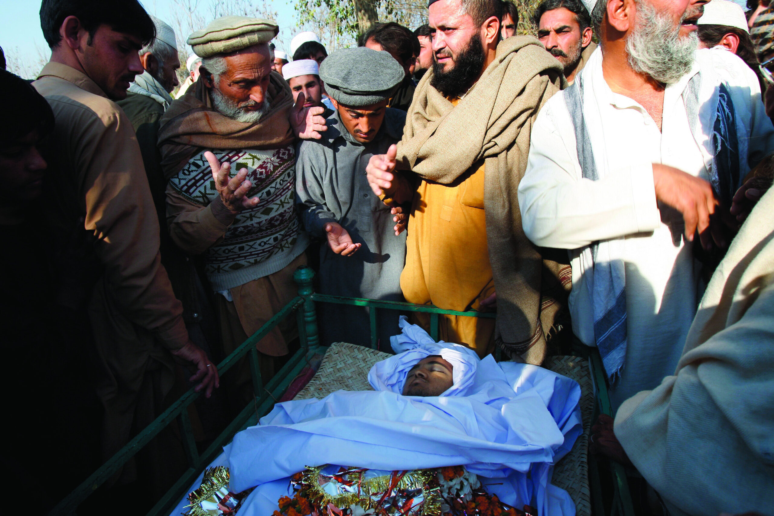 Pakistani polio workers get police protection