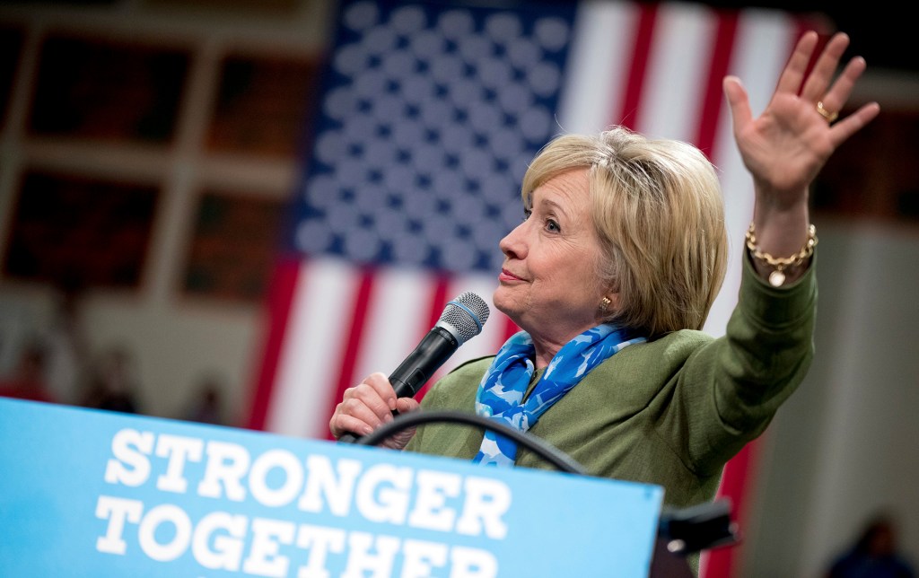 Poll: Clinton up 9 in Colo., most don’t know GOP Senate candidate