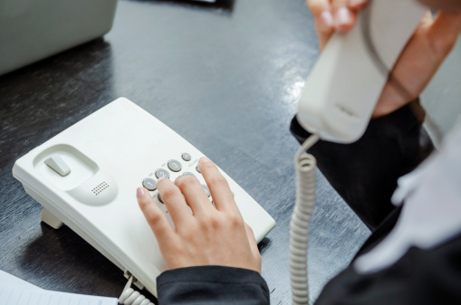 Union officials say a shortage of workers contributes to the problems at a Nebraska hotline for people applying for benefits such as food stamps and Medicaid. (Photo: Thinkstock)