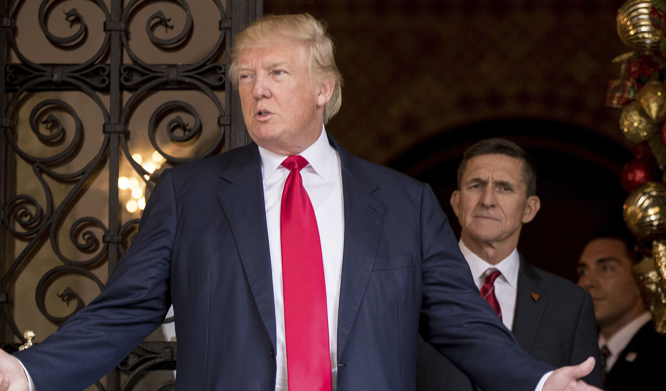 Hopeful Trump critics say sentencing memo for Flynn signals Mueller gunning for the president