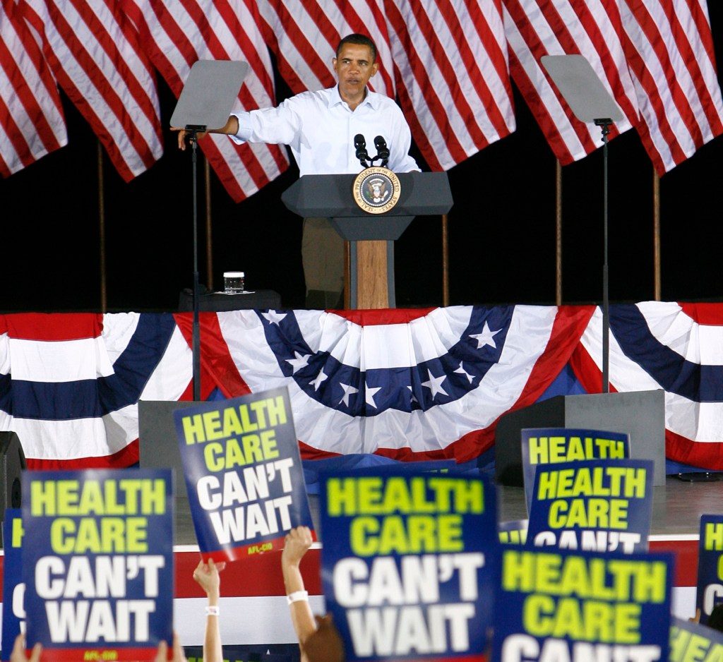 White House looks to squash labor union revolt on Obamacare