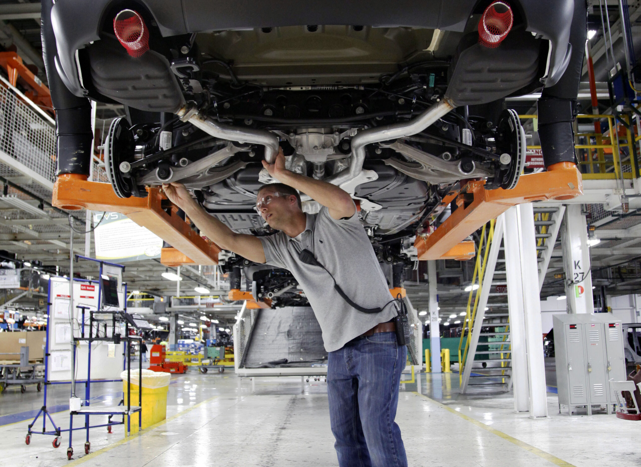 Auto sales best in 6 years, but demand seen as ebbing