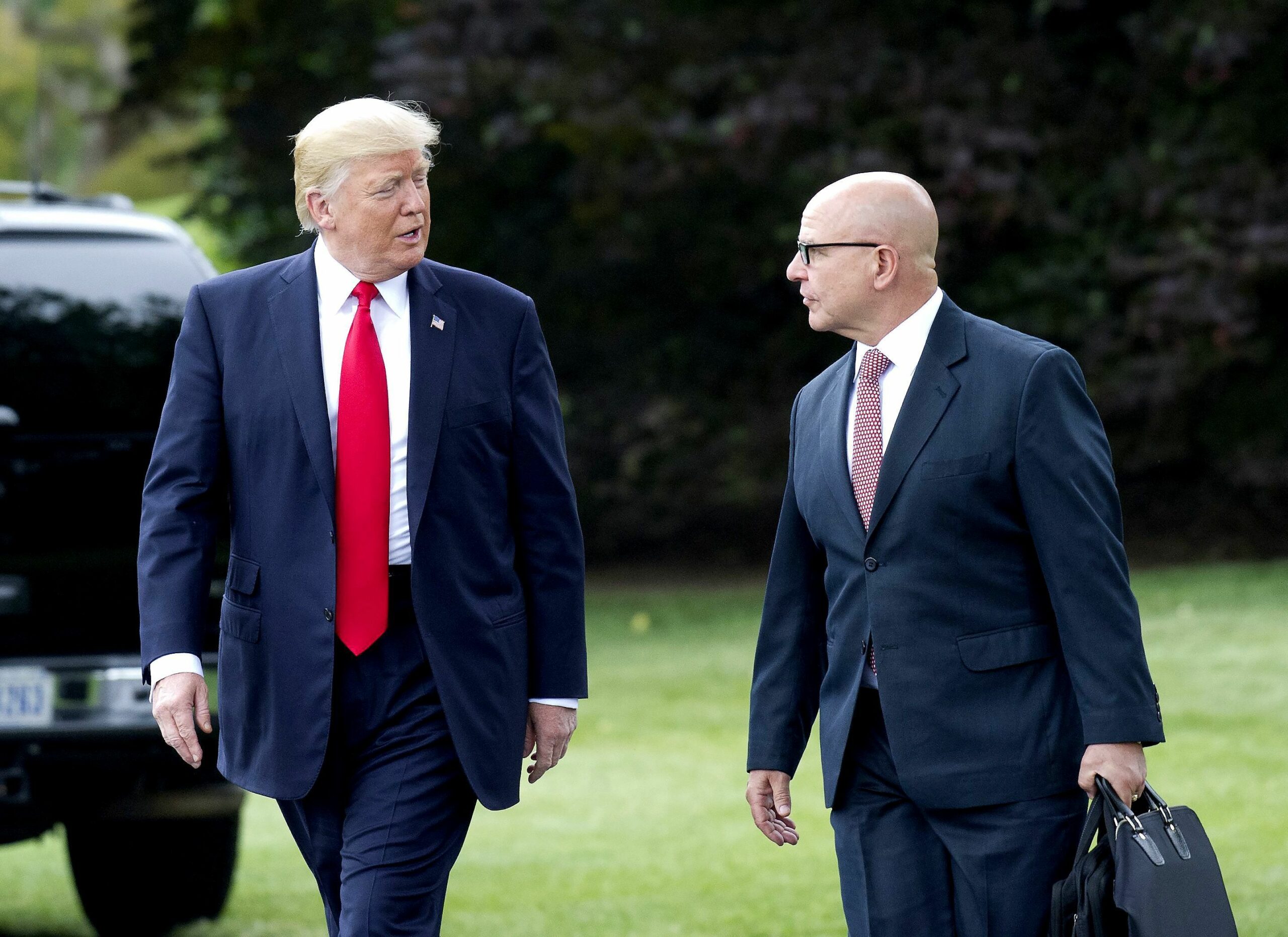 Who’s Winning the White House Wars?