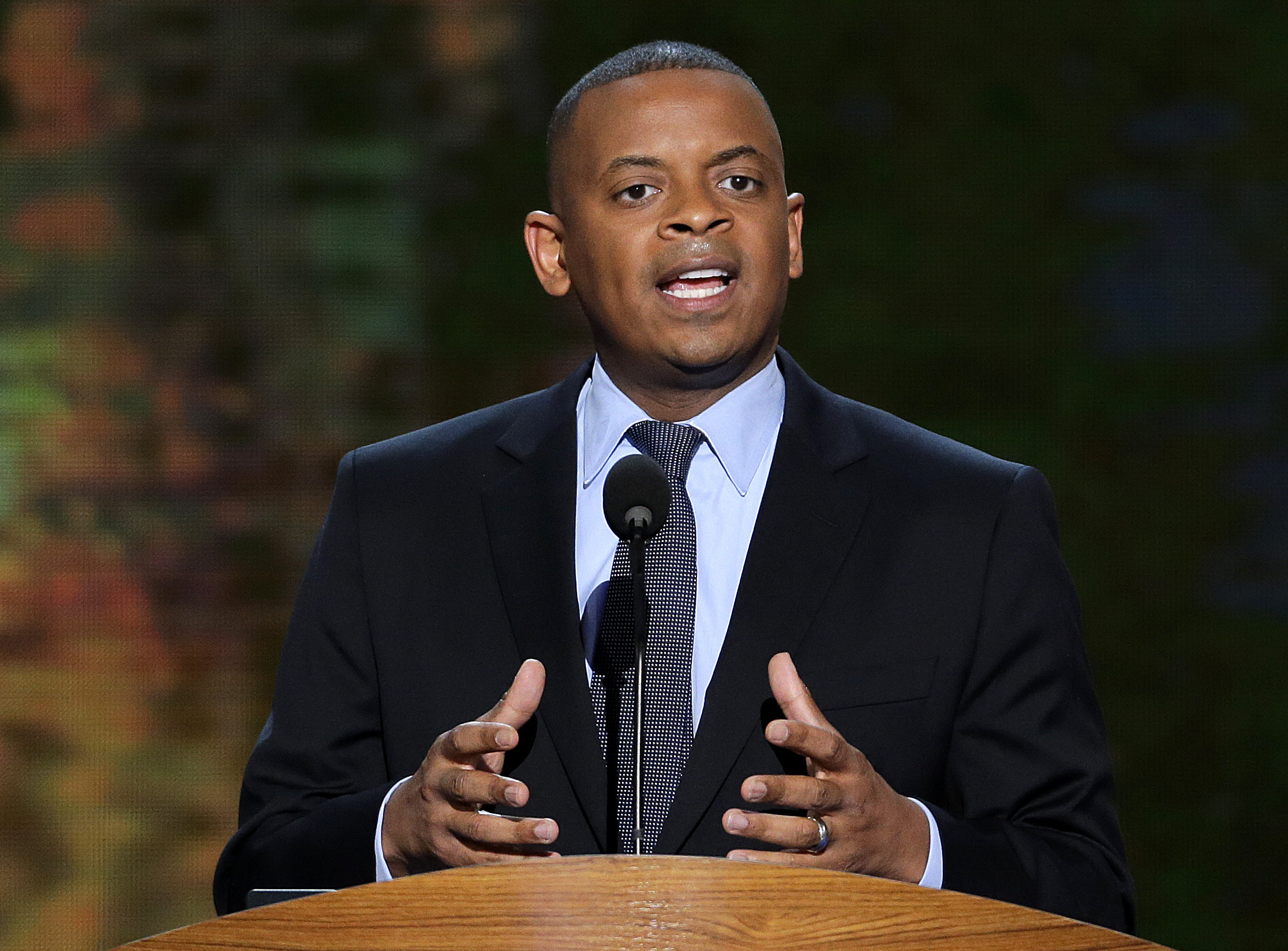 Examiner Editorial: Anthony Foxx could push FAA to adopt glider warning rule