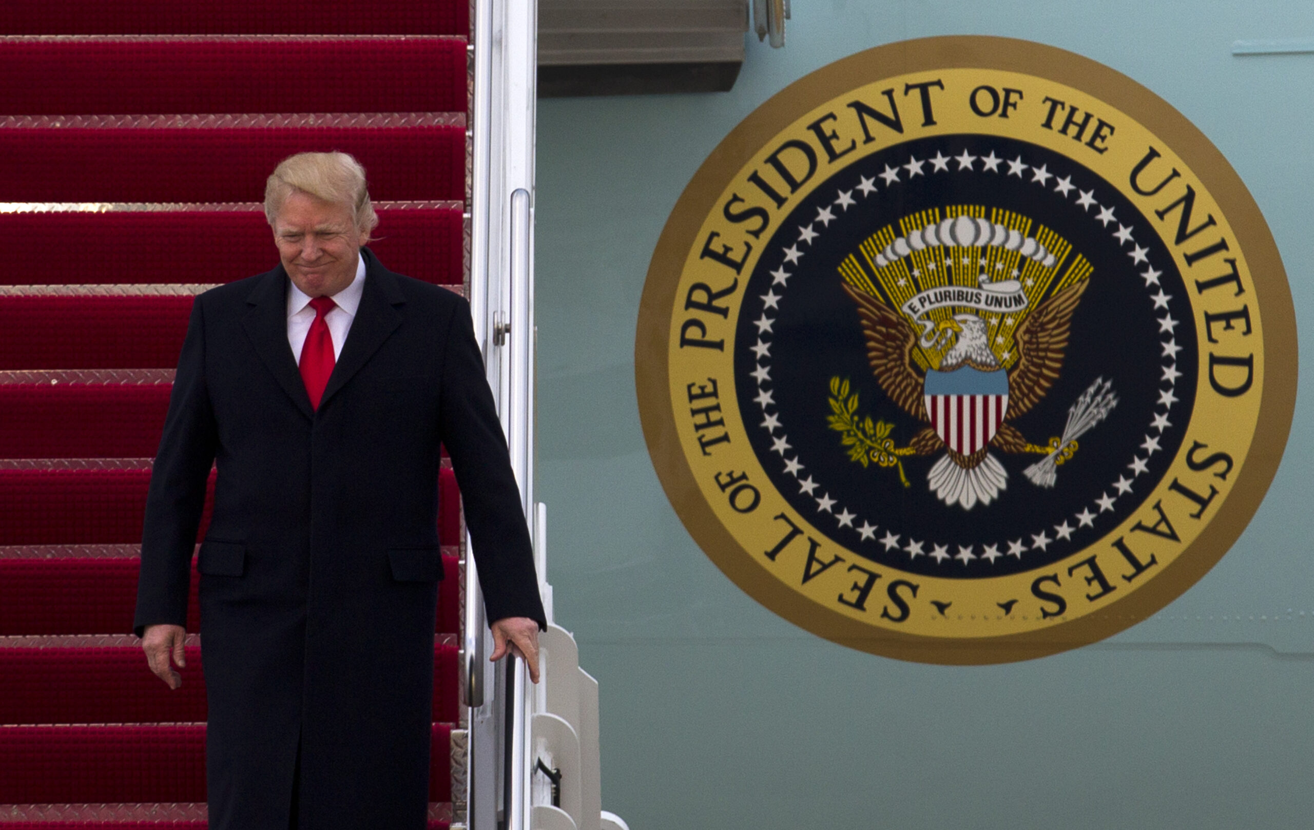 CNN asks White House if Trump is ‘afraid of stairs’