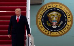 CNN asks White House if Trump is ‘afraid of stairs’