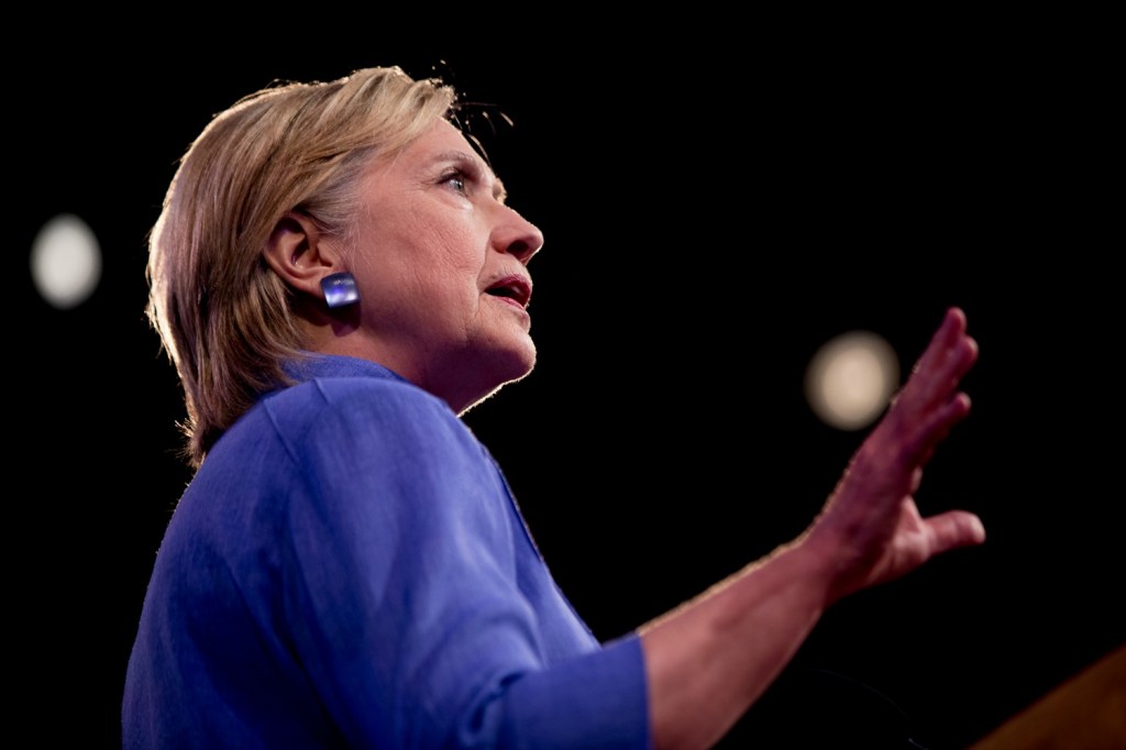 Clinton campaign trolls Trump’s Mexico message