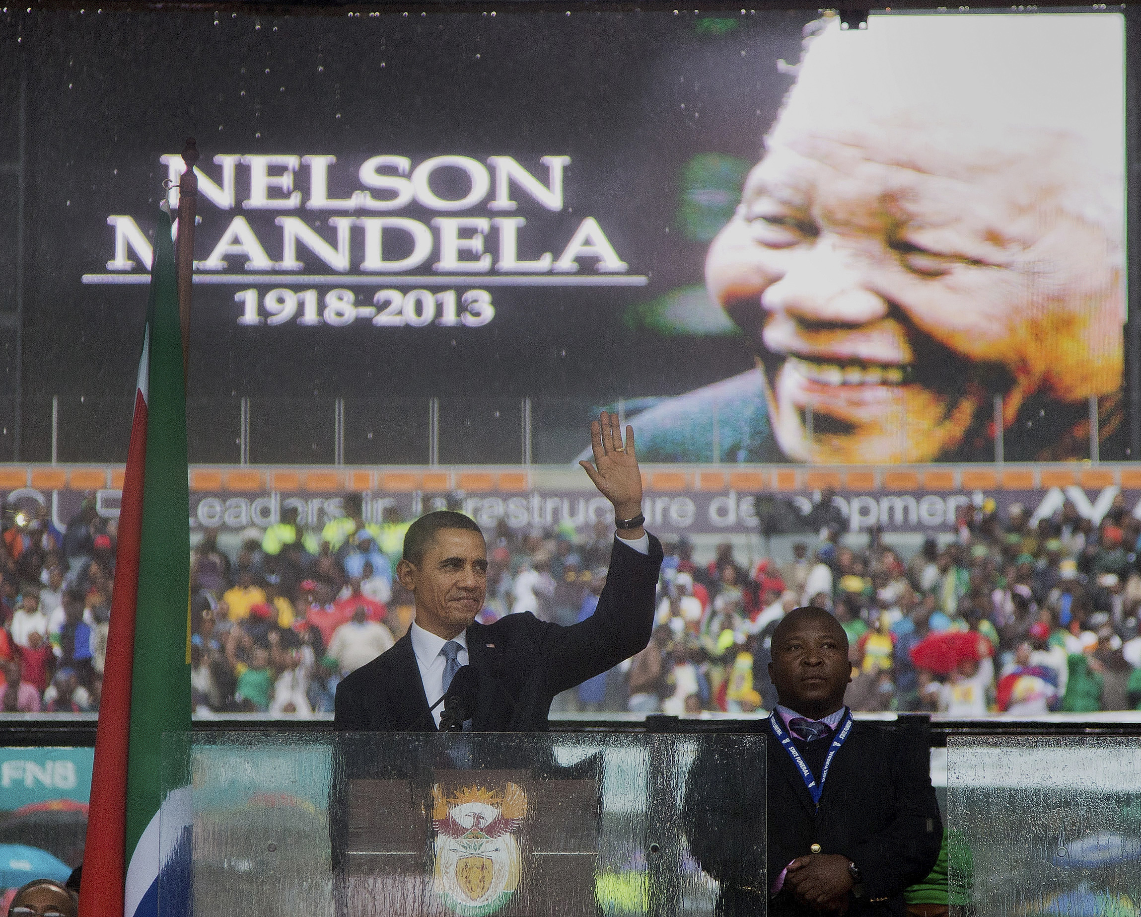 White House rips ‘distractions’ from Nelson Mandela’s service