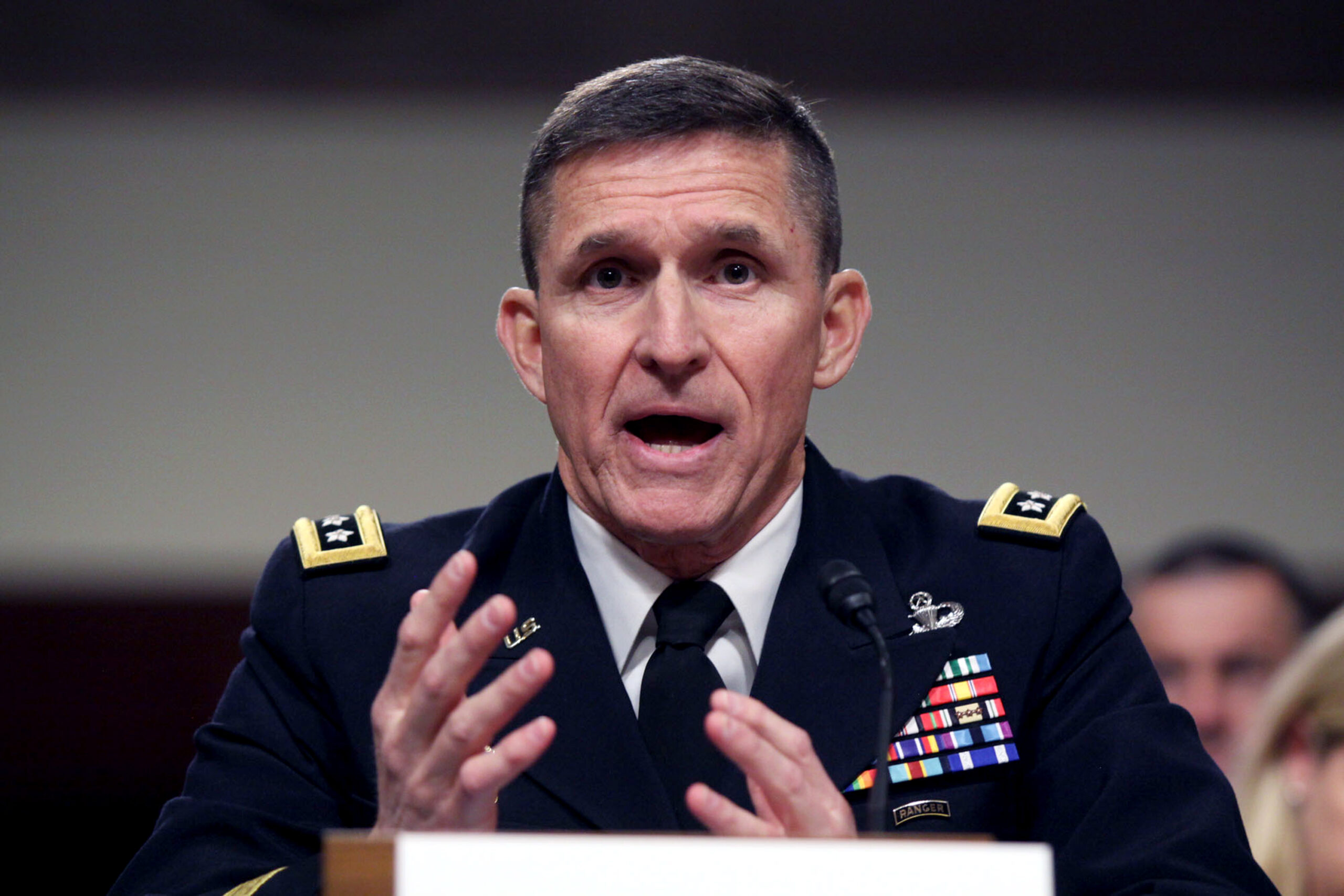 Benghazi committee to interview former DIA chief