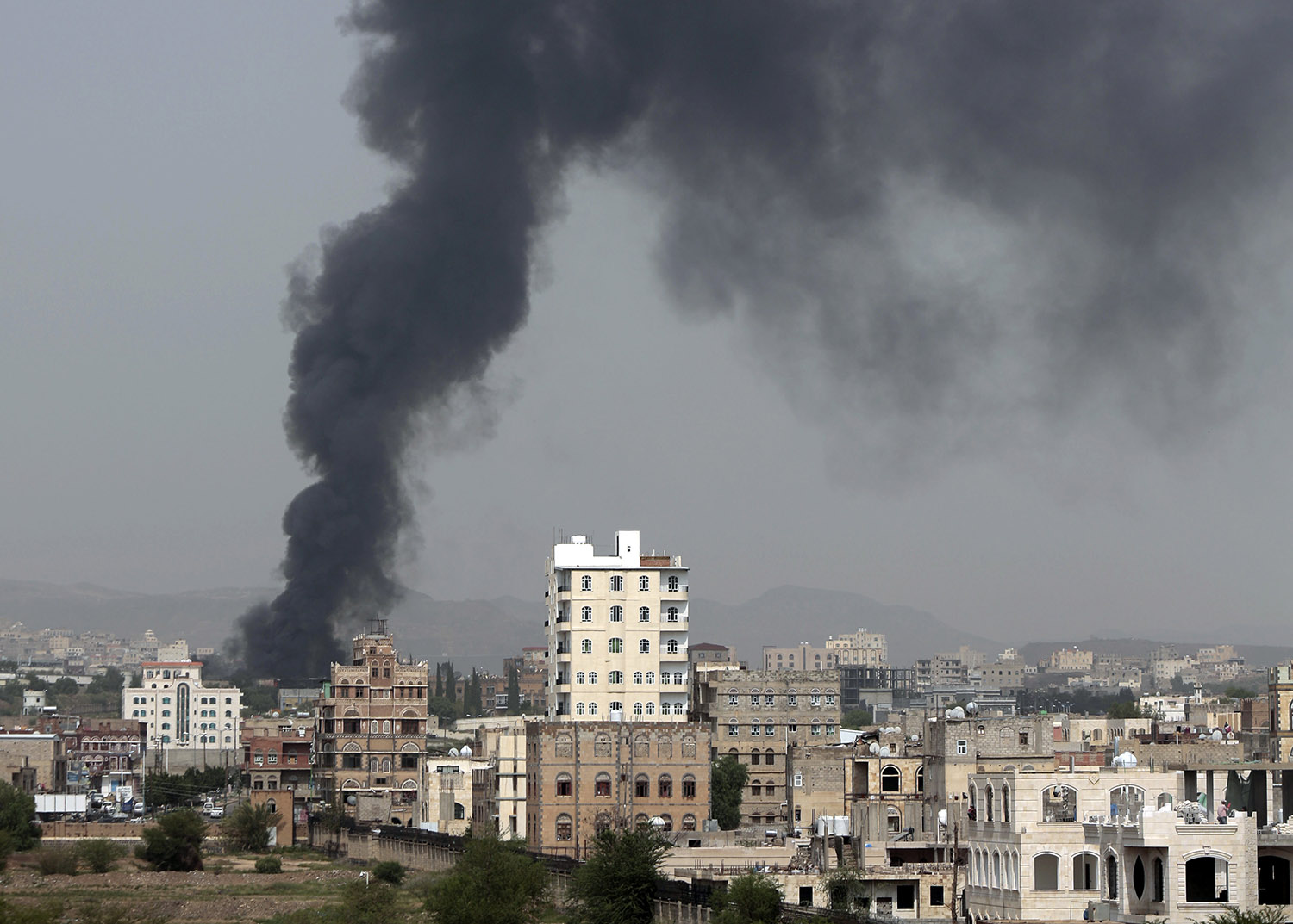 More than 20 airstrikes target al Qaeda militants in Yemen