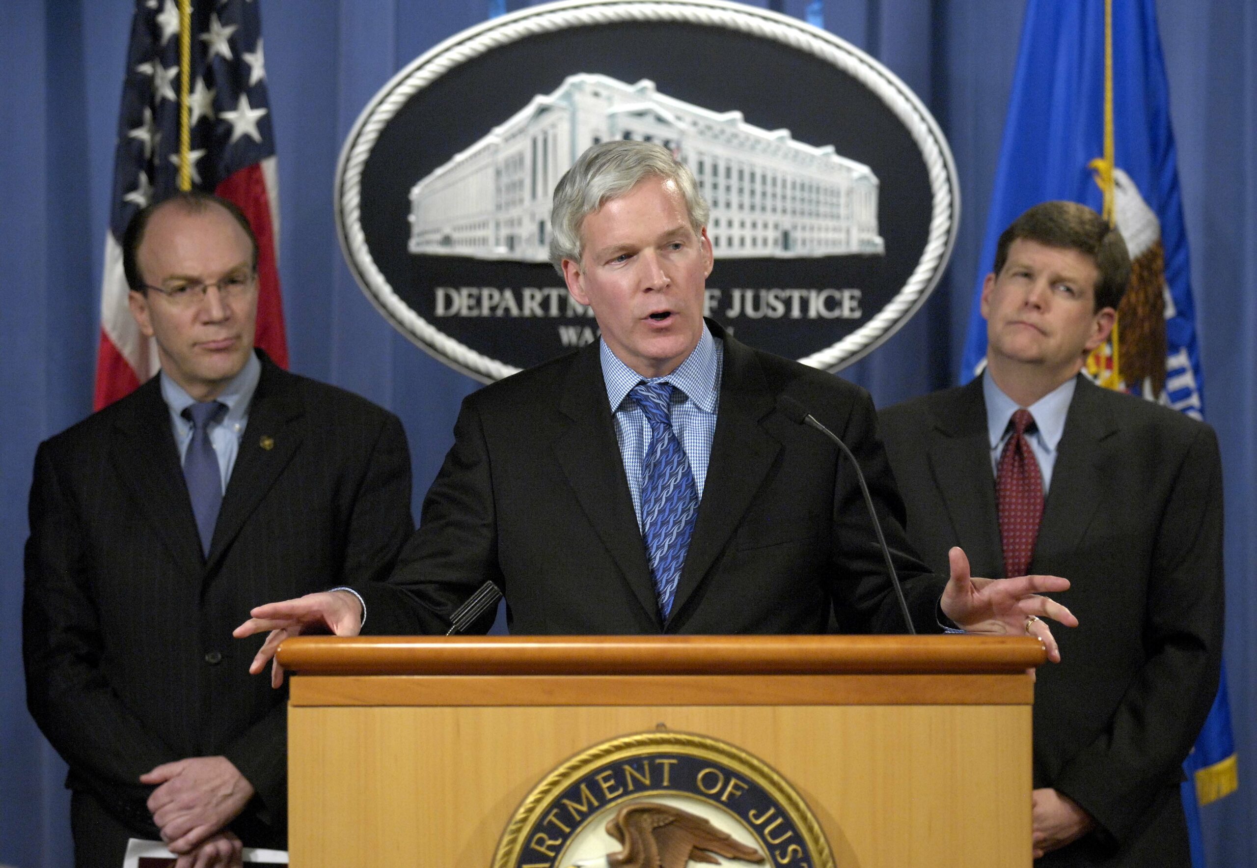 Minor GOP candidate challenges Fox News debate rules