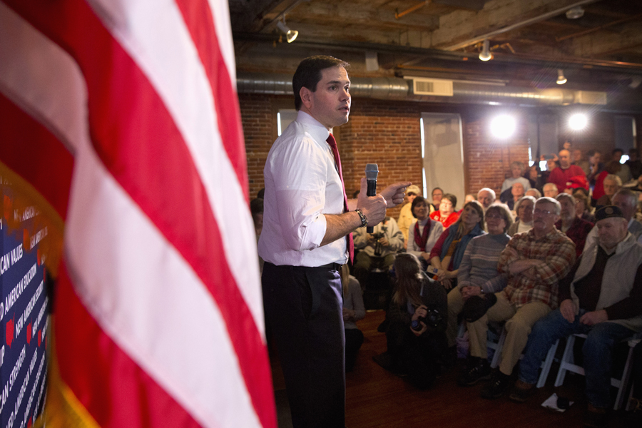 Rubio treads carefully around immigration question