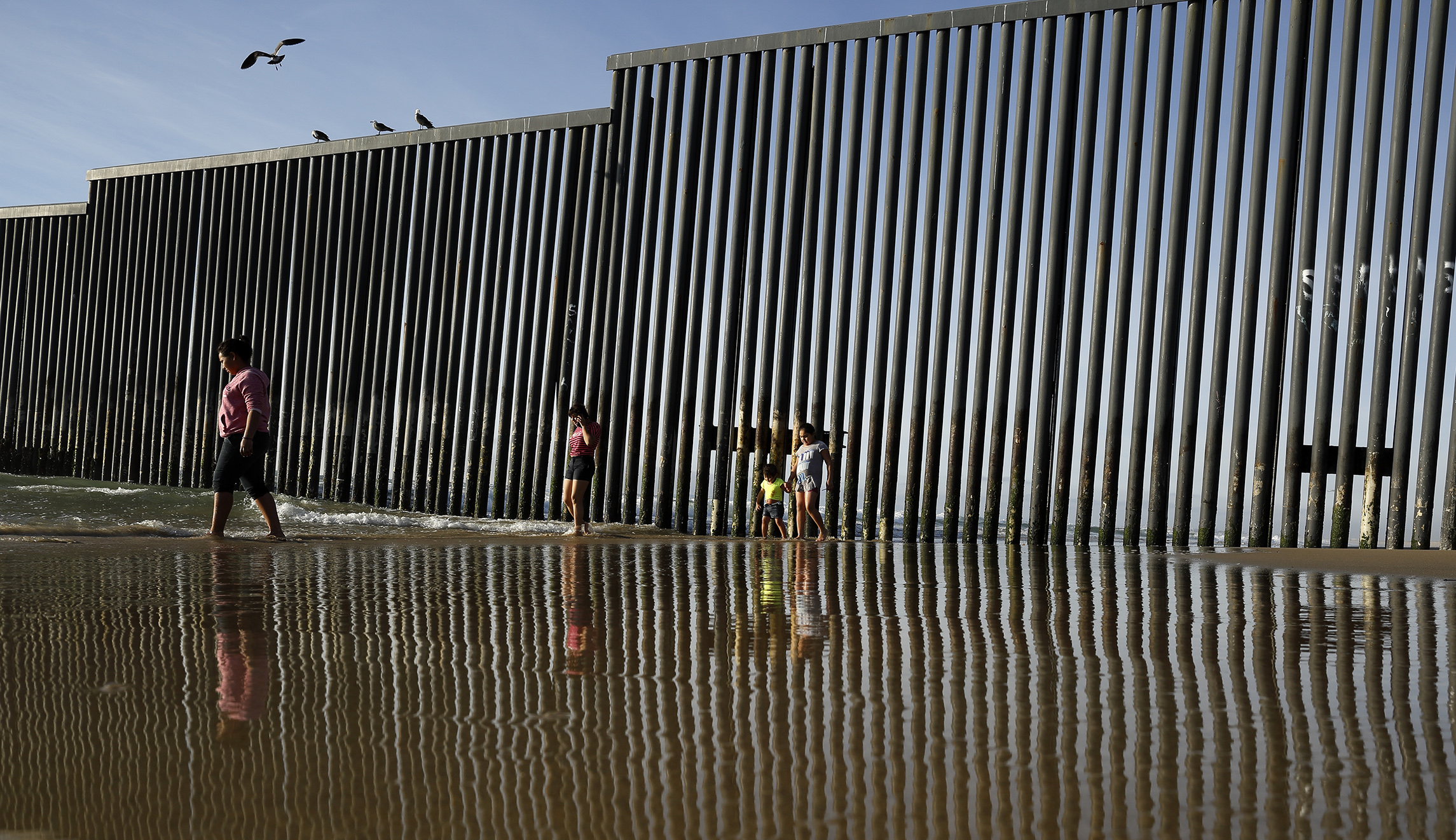 DHS waives environmental rules to boost San Diego border