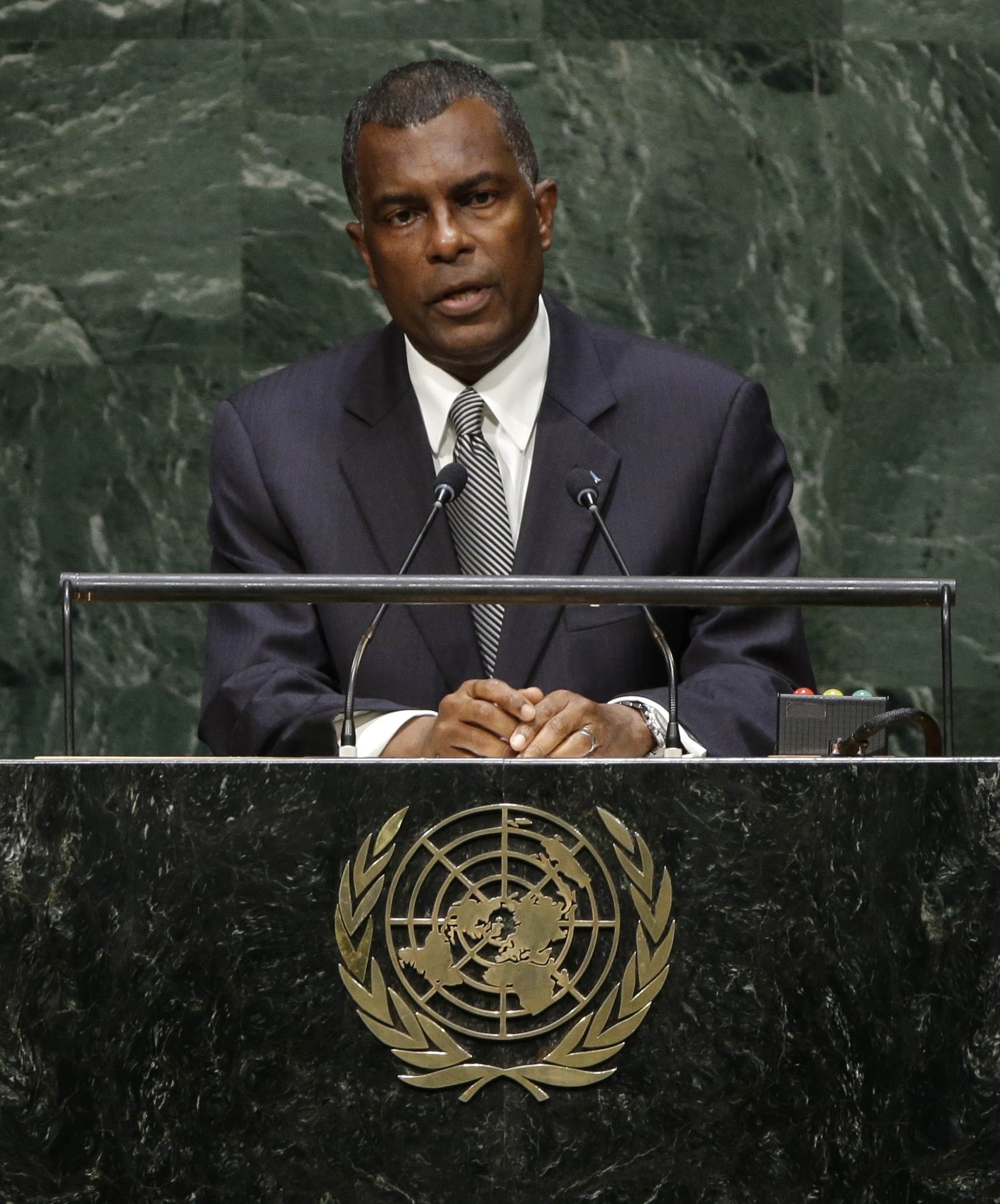 Bahamas strikes tough tone on immigration at UN