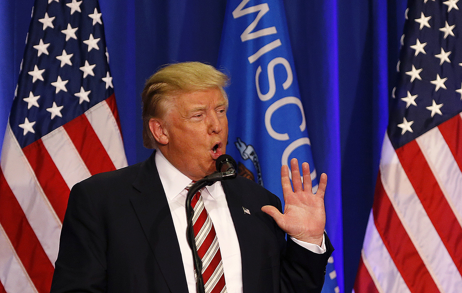 Trump’s doctor in trouble over padded resume