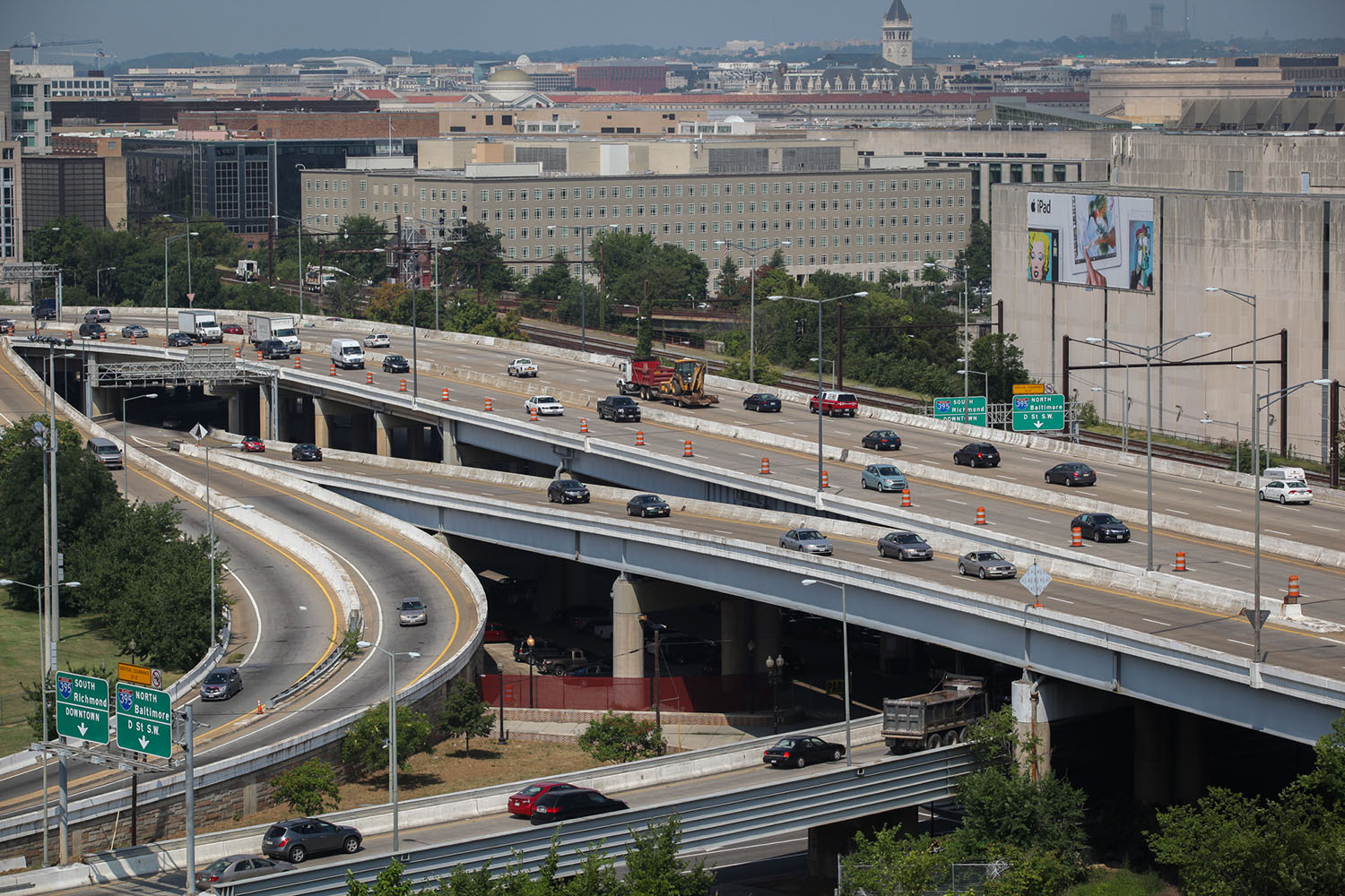 Feds offer millions for plans to tax cars by the mile