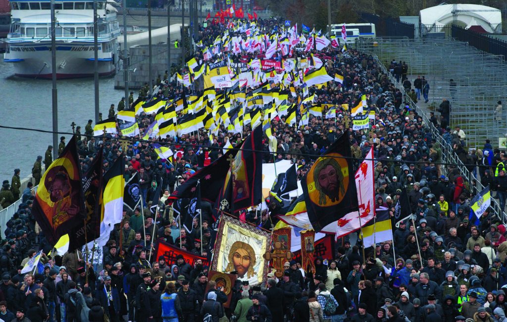 Russian nationalists protest Putin, eye mainstream